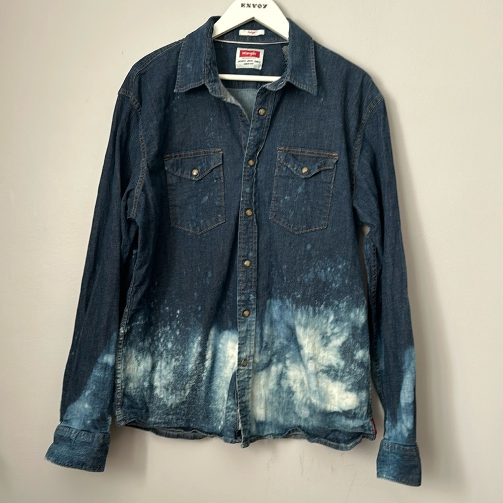 Wrangler Men's Blue Tie-Dye Denim Button-Down Shirt